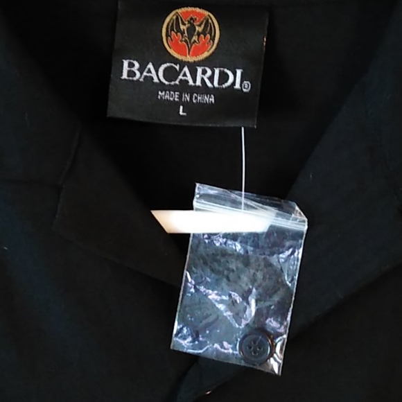 NWT Bacardi Rum Button Up - Picture 3 of 5